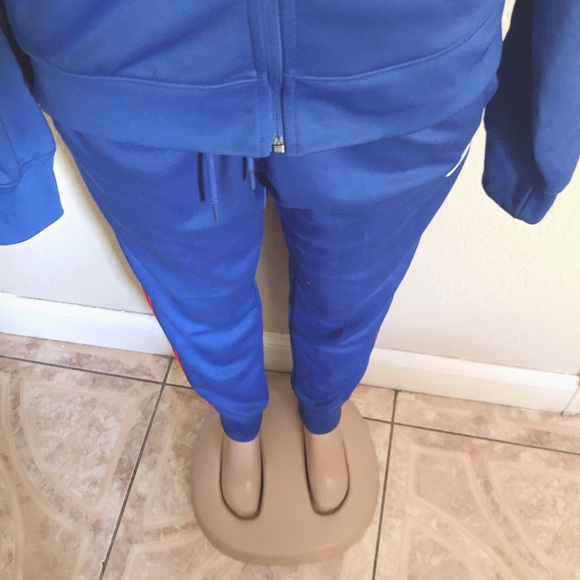 Nike Jogger Suit 2-Piece Outfit Set - Picture 3 of 11